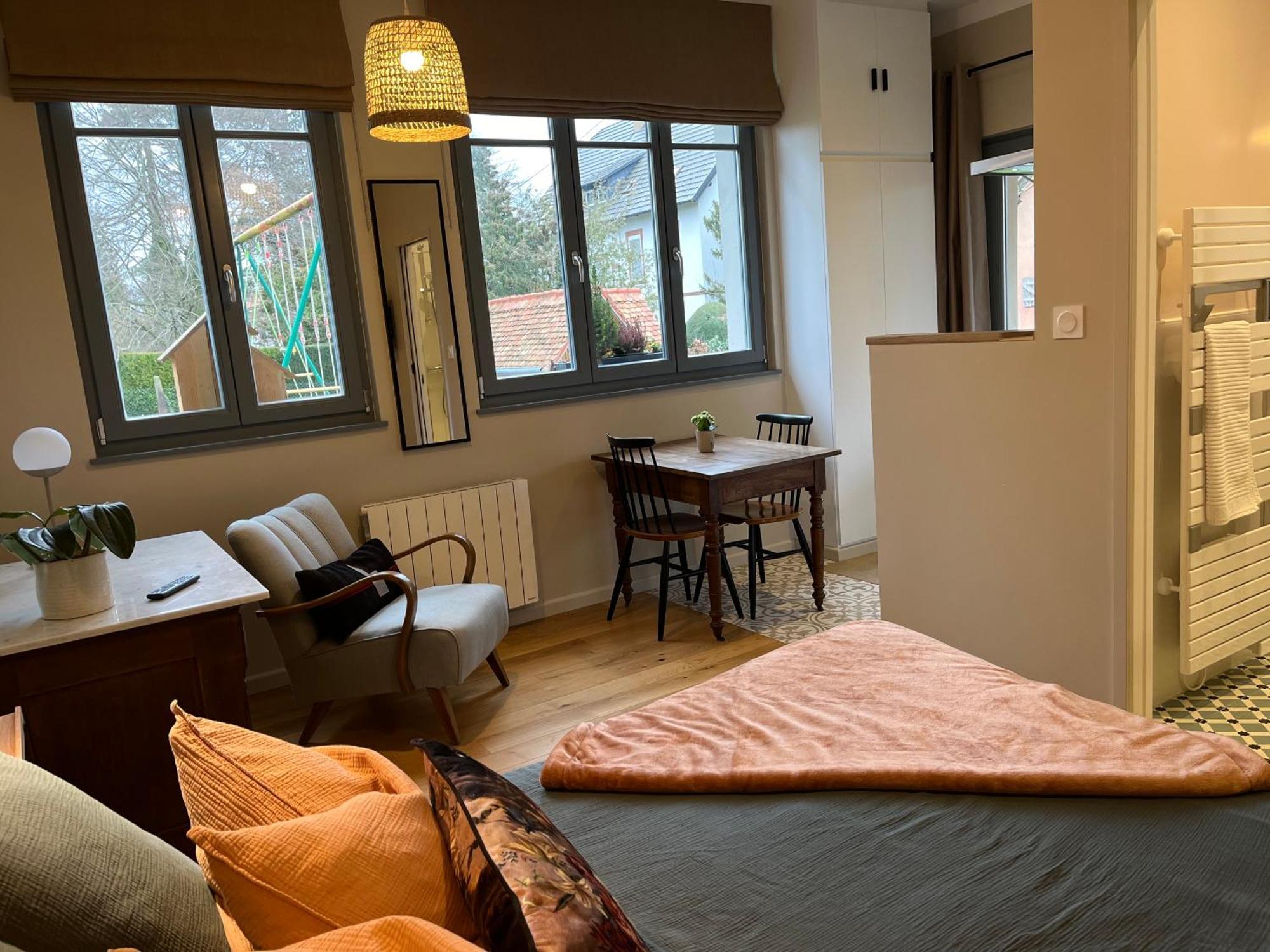Studio De Charme Avec Terrasse Privee, Jardin Partage Bouxwiller  Exterior photo